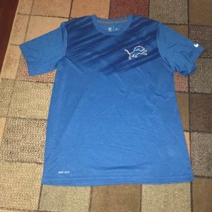 Nike lions t-shirt